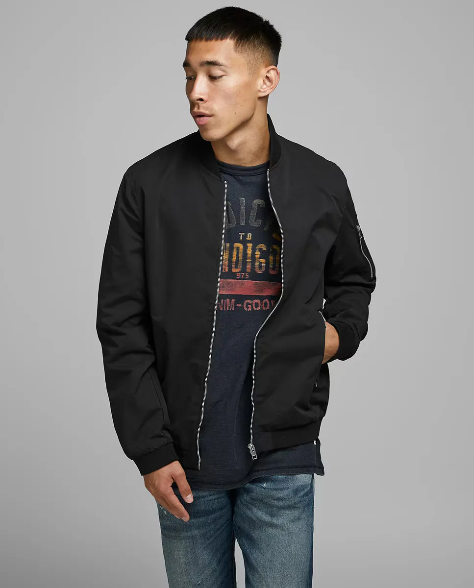Мужской бомбер Jack & Jones, черный
Мужской бомбер Jack & Jones, черный