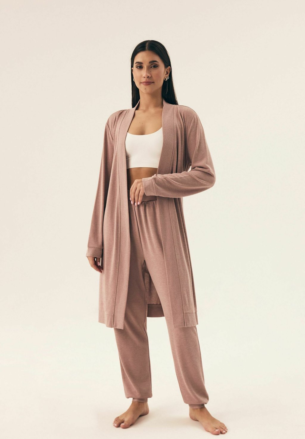 Халат Henderson, бежевый
Халат Henderson, бежевый