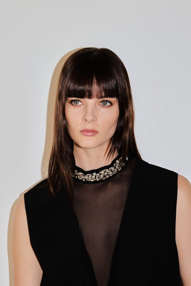 Топ с украшением из стразов H&M, черный
Топ с украшением из стразов H&M, черный