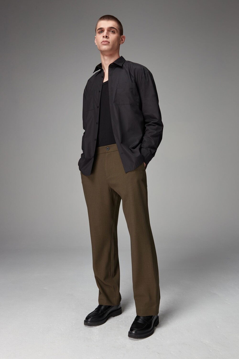 Свободные брюки из твила с отделкой Next, зеленый
Свободные брюки из твила с отделкой Next, зеленый