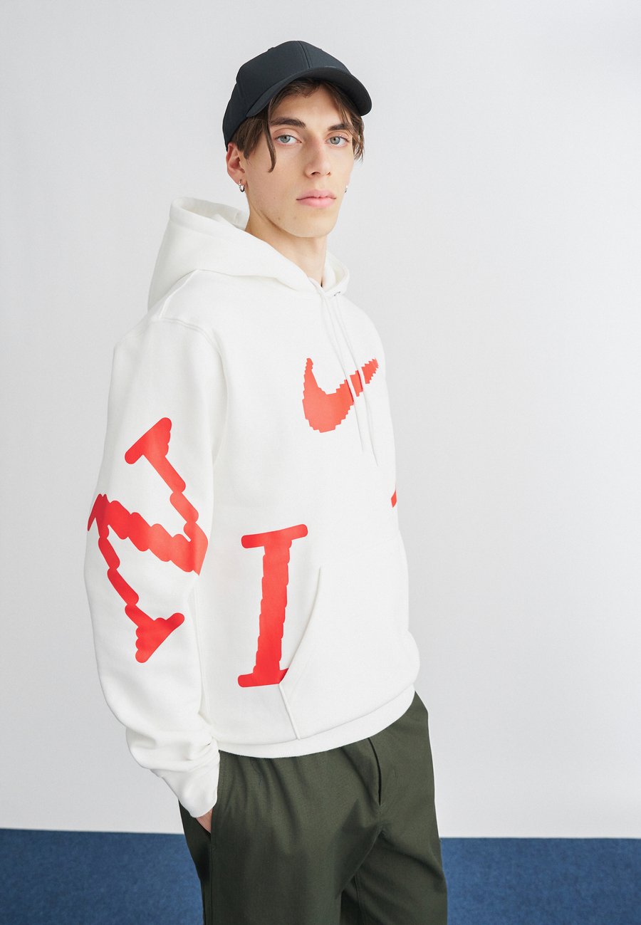 Толстовка Nike Sportswear CLUB, White/University Red/White
Толстовка Nike Sportswear CLUB, White/University Red/White