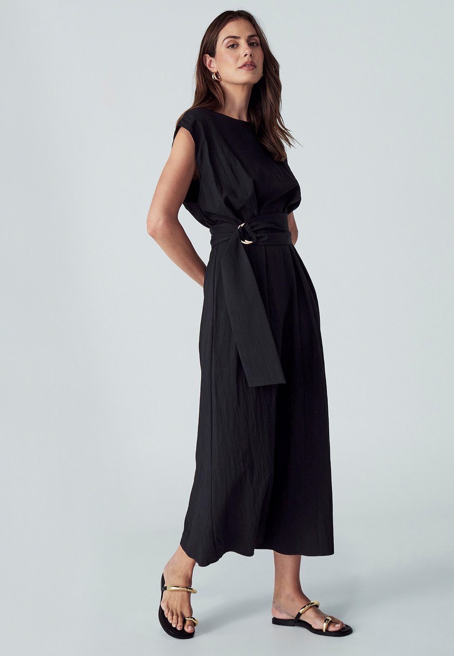 Платье WILLA YANA MIDI, Black
Платье WILLA YANA MIDI, Black