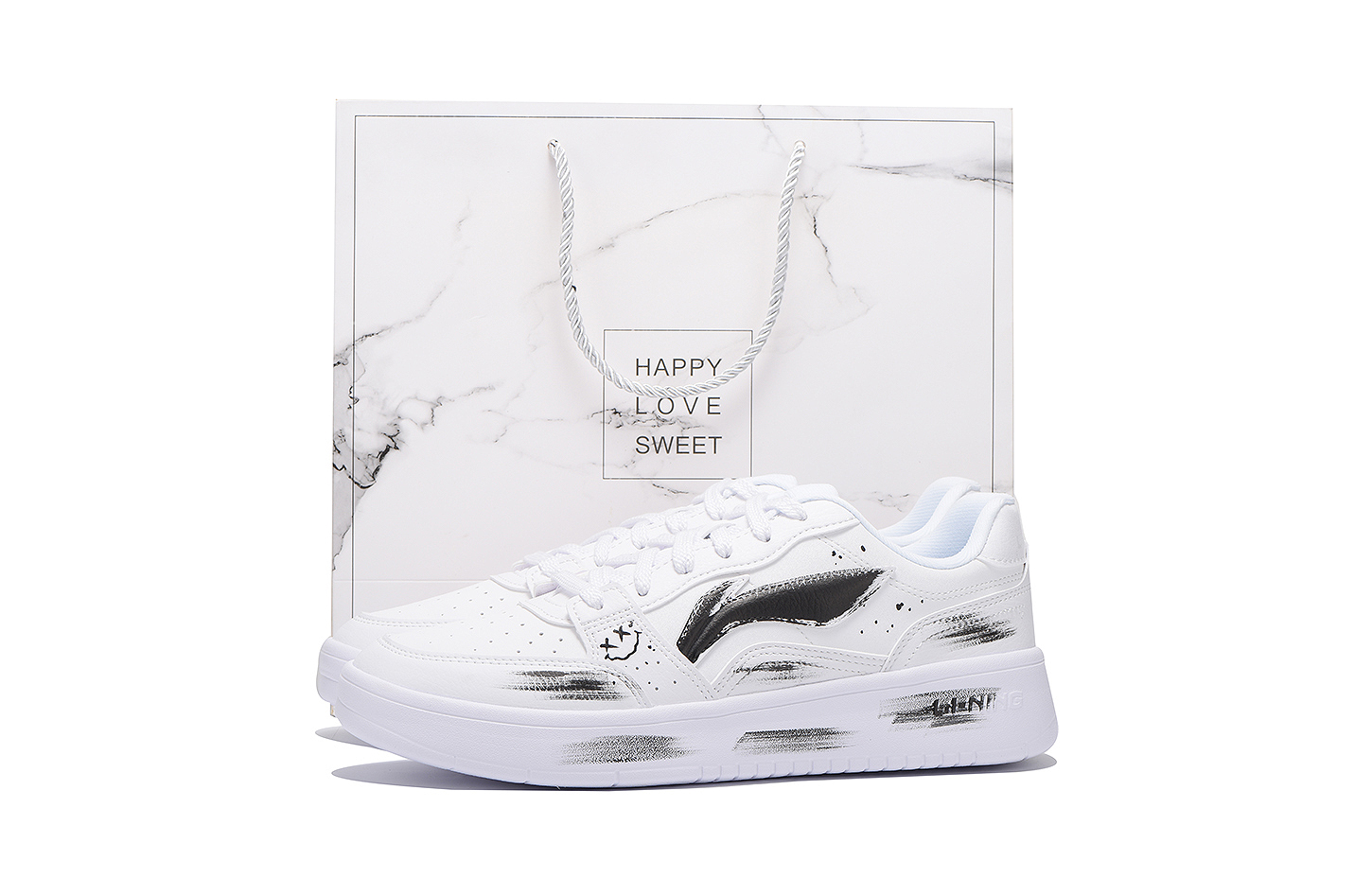 LINING Низкие кроссовки для скейтбординга Acer Truncatum Coverage с защитой от скольжения и износа, мужские, черно-белые
LINING Низкие кроссовки для скейтбординга Acer Truncatum Coverage с защитой от скольжения и износа, мужские, черно-белые