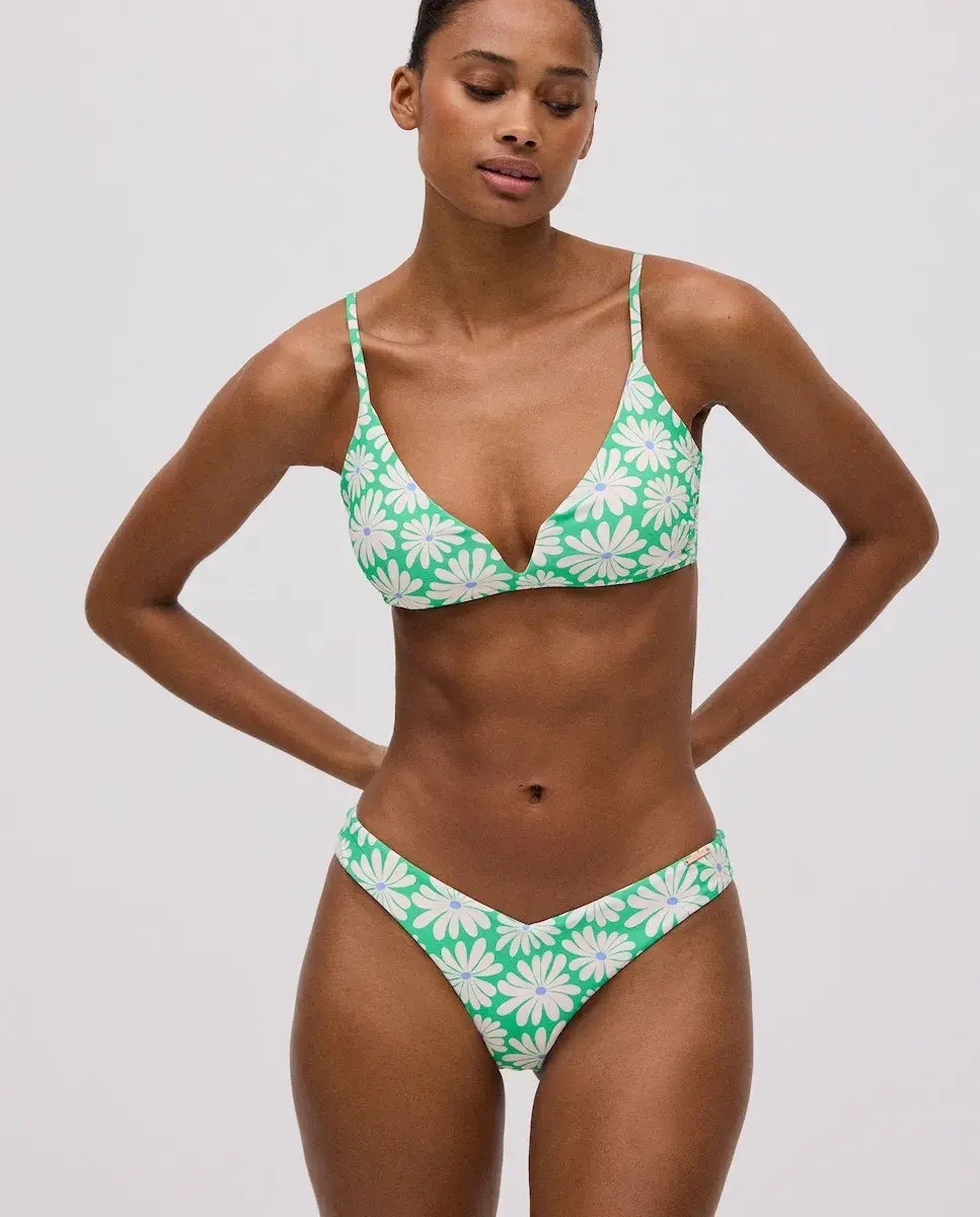 Комплект из зеленого бикини с цветочным принтом и плавок-бразилиана, чашка B Ysabel Mora, мультиколор
Комплект из зеленого бикини с цветочным принтом и плавок-бразилиана, чашка B Ysabel Mora, мультиколор