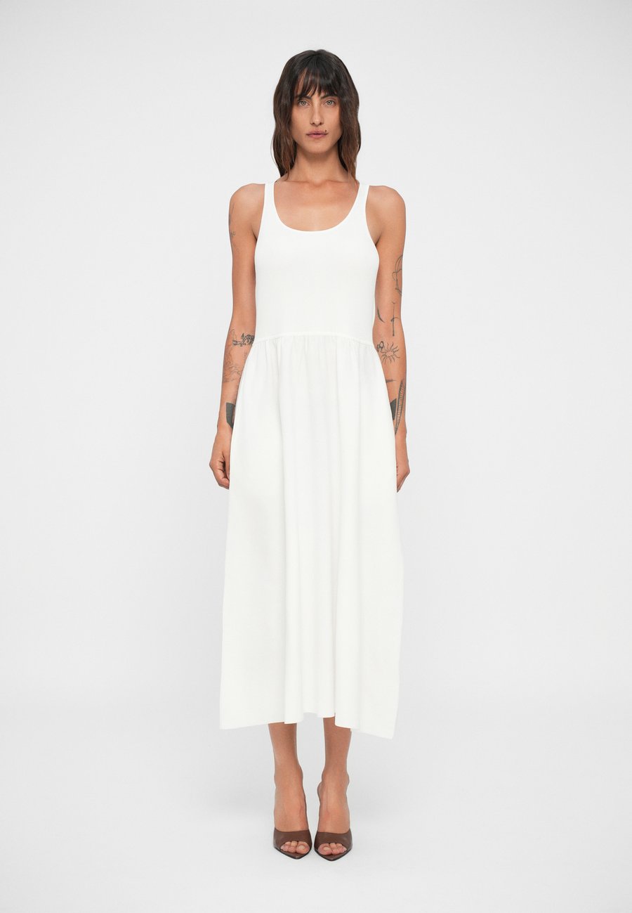 Платье 440ME Jersey dress, Ecru/Off-White
Платье 440ME Jersey dress, Ecru/Off-White