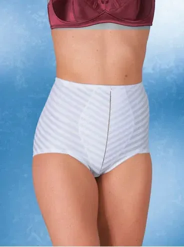 Брюки Felina с поясом (1 шт.), белый
Брюки Felina с поясом (1 шт.), белый