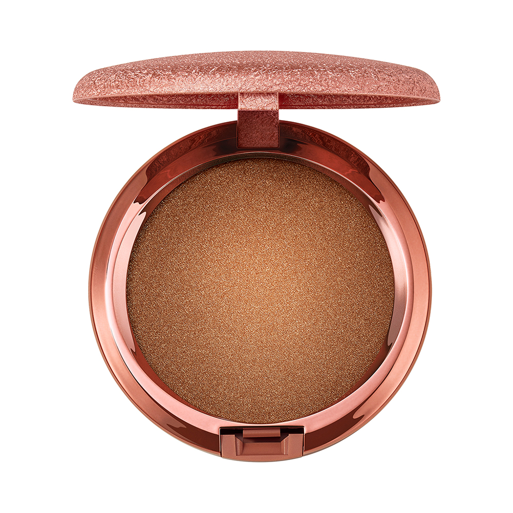Сияющая бронзирующая пудра skinfinish sunstruck radiant bronzer Mac, цвет radiant deep golden, вес 8 гр.
Сияющая бронзирующая пудра skinfinish sunstruck radiant bronzer Mac, цвет radiant deep golden, вес 8 гр.