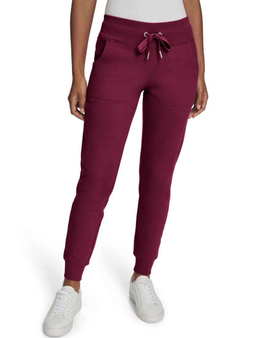 Женские спортивные брюки свободного кроя Calvin Klein, Berry Glaze
Женские спортивные брюки свободного кроя Calvin Klein, Berry Glaze
