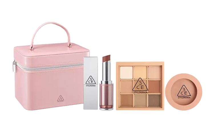 Тюбик теней для век и румяна Soft Mist набор для макияжа легко растушевывается комплект из трех предметов для контуринга лица 3CE
Тюбик теней для век и румяна Soft Mist набор для макияжа легко растушевывается комплект из трех предметов для контуринга лица 3CE