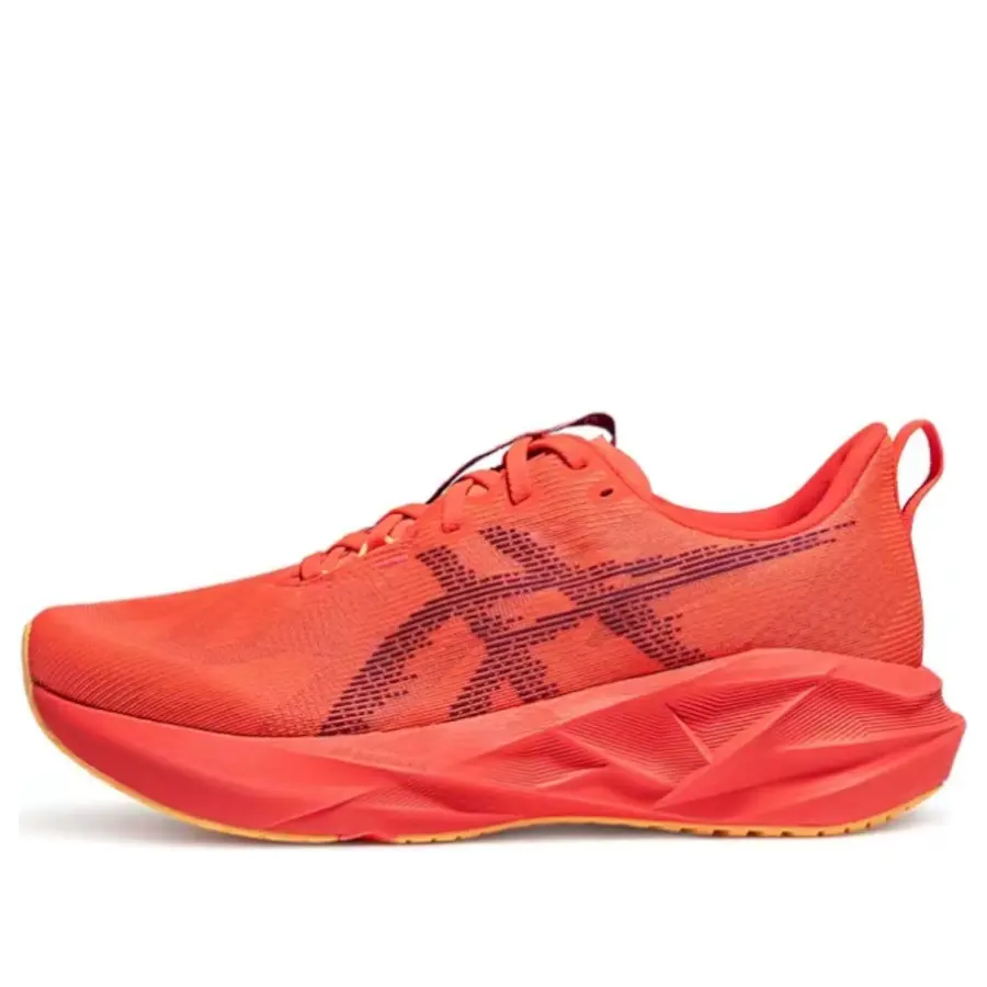 Кроссовки ASICS Novablast 5 'Flash Red Edo Purple', красный
Кроссовки ASICS Novablast 5 'Flash Red Edo Purple', красный