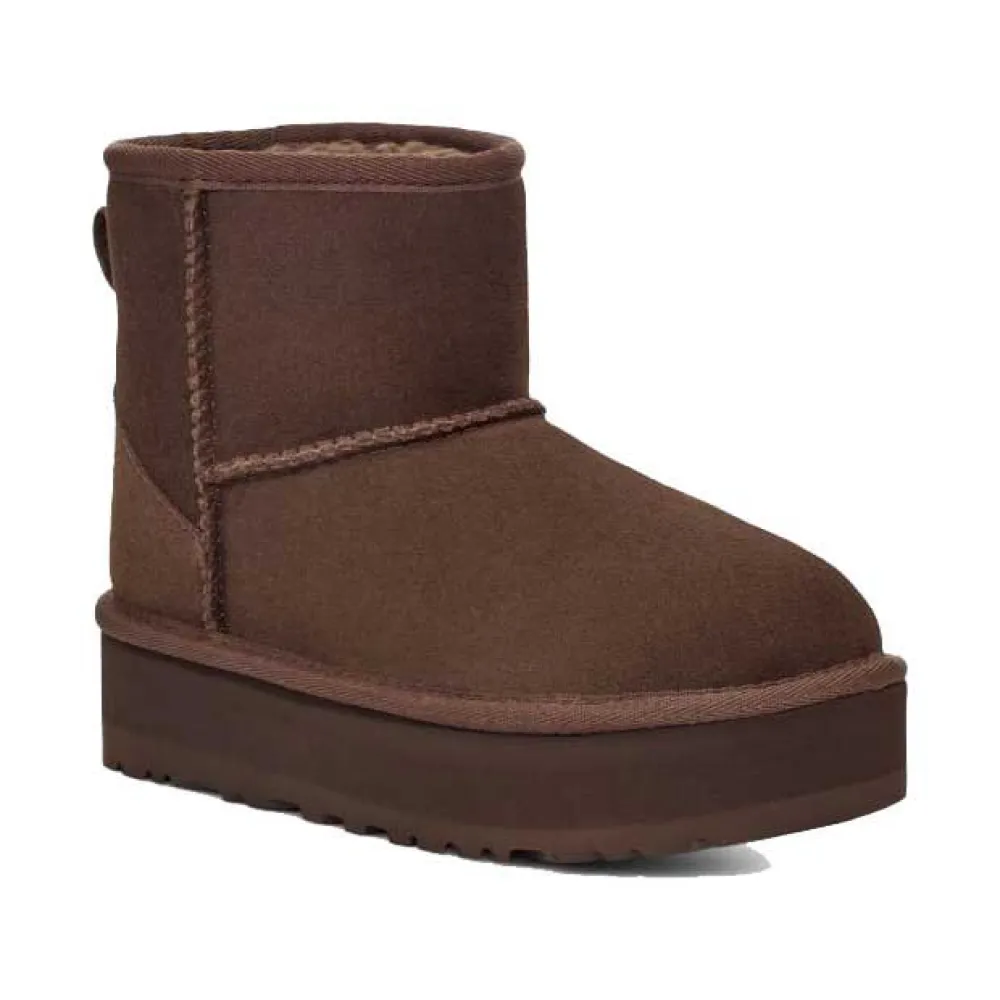 Детские ботинки Ugg Kids DS´ Classic Mini замшевые на толстой подошве, темно-коричневый
Детские ботинки Ugg Kids DS´ Classic Mini замшевые на толстой подошве, темно-коричневый