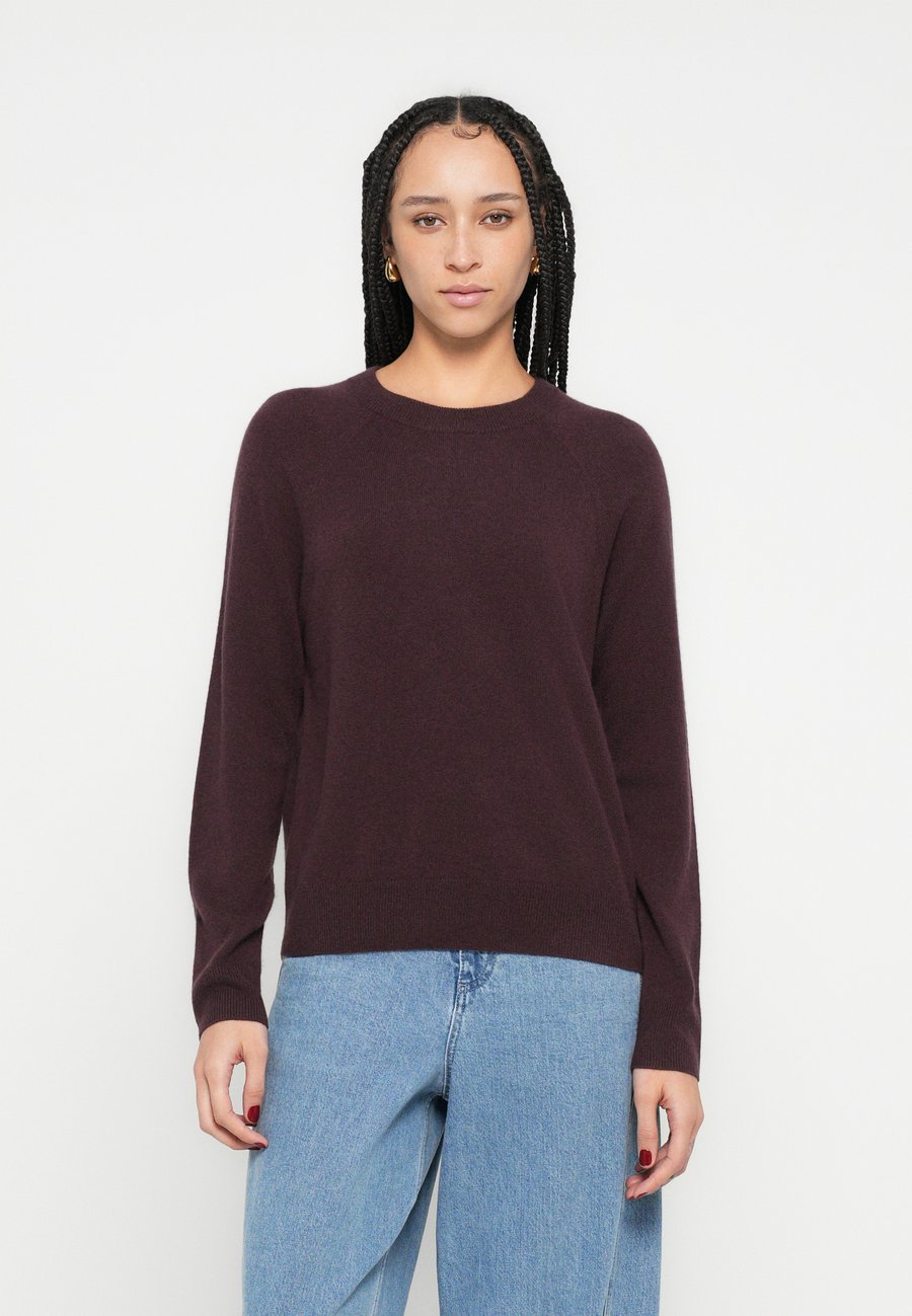 Джемпер Samsøe Samsøe BOSTON O NECK, Fudge/Dark Purple
Джемпер Samsøe Samsøe BOSTON O NECK, Fudge/Dark Purple