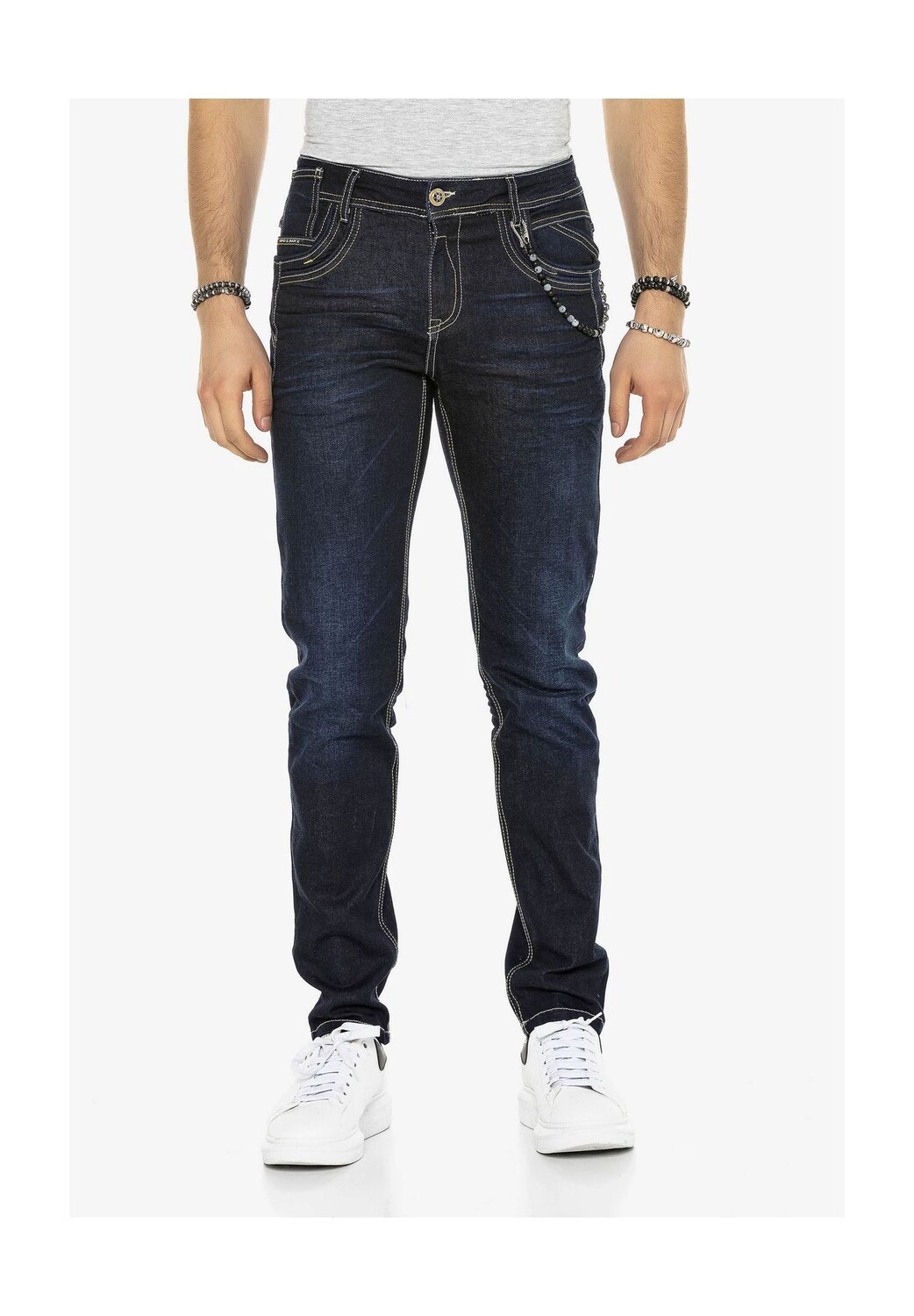 Джинсы прямого кроя со стильной контрастной строчкой CIPO & BAXX, цвет Darkblue
Джинсы прямого кроя со стильной контрастной строчкой CIPO & BAXX, цвет Darkblue