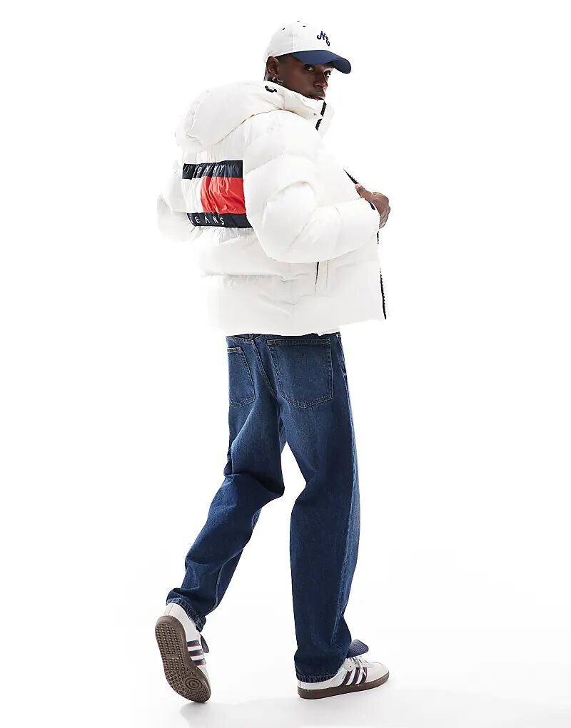 Куртка-пуховик Аляска с изображением флага на спине белого цвета Tommy Jeans, Белый, Куртка-пуховик Аляска с изображением флага на спине белого цвета Tommy Jeans
Куртка-пуховик Аляска с изображением флага на спине белого цвета Tommy Jeans, Белый, Куртка-пуховик Аляска с изображением флага на спине белого цвета Tommy Jeans