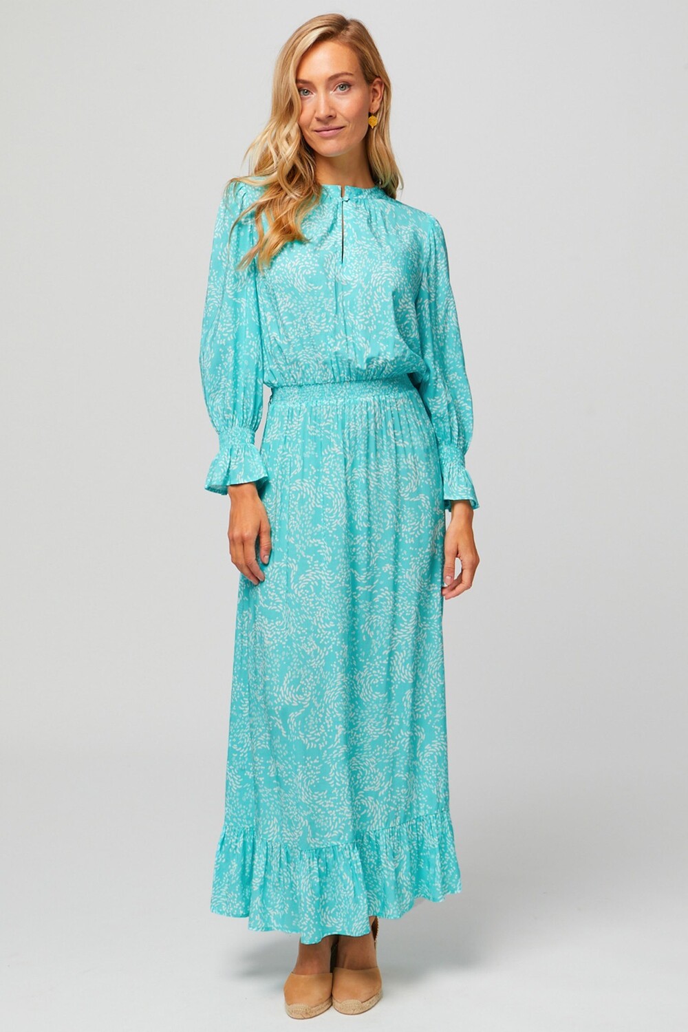 Мейв EcoVero синее платье Aspiga, синий
Мейв EcoVero синее платье Aspiga, синий