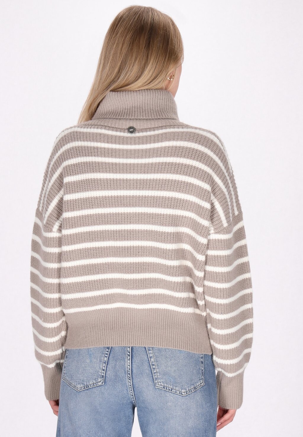 Кардиган DreiMaster, песочный
Кардиган DreiMaster, песочный