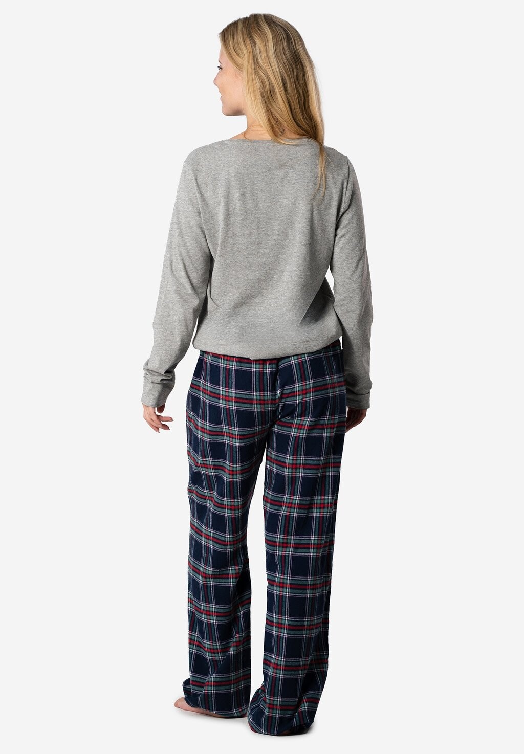 Пижама CHRISTMAS SET GIFTBOX Happy Shorts, серый
Пижама CHRISTMAS SET GIFTBOX Happy Shorts, серый