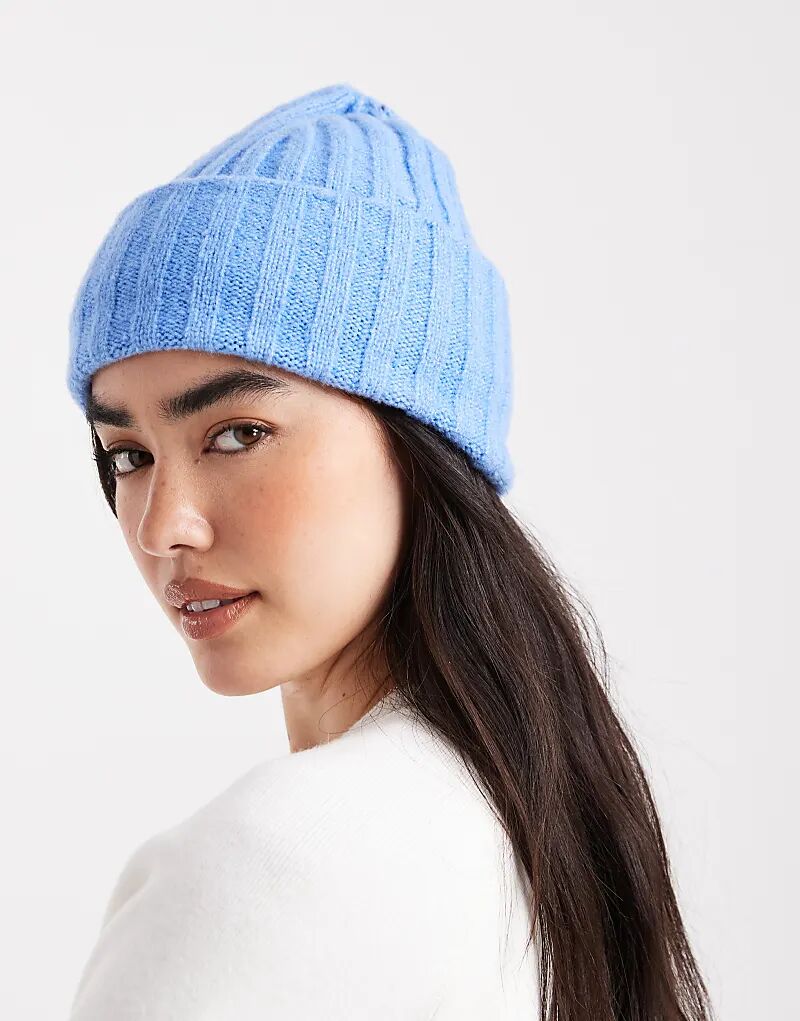 Ребристая шапка New Look синего цвета
Ребристая шапка New Look синего цвета