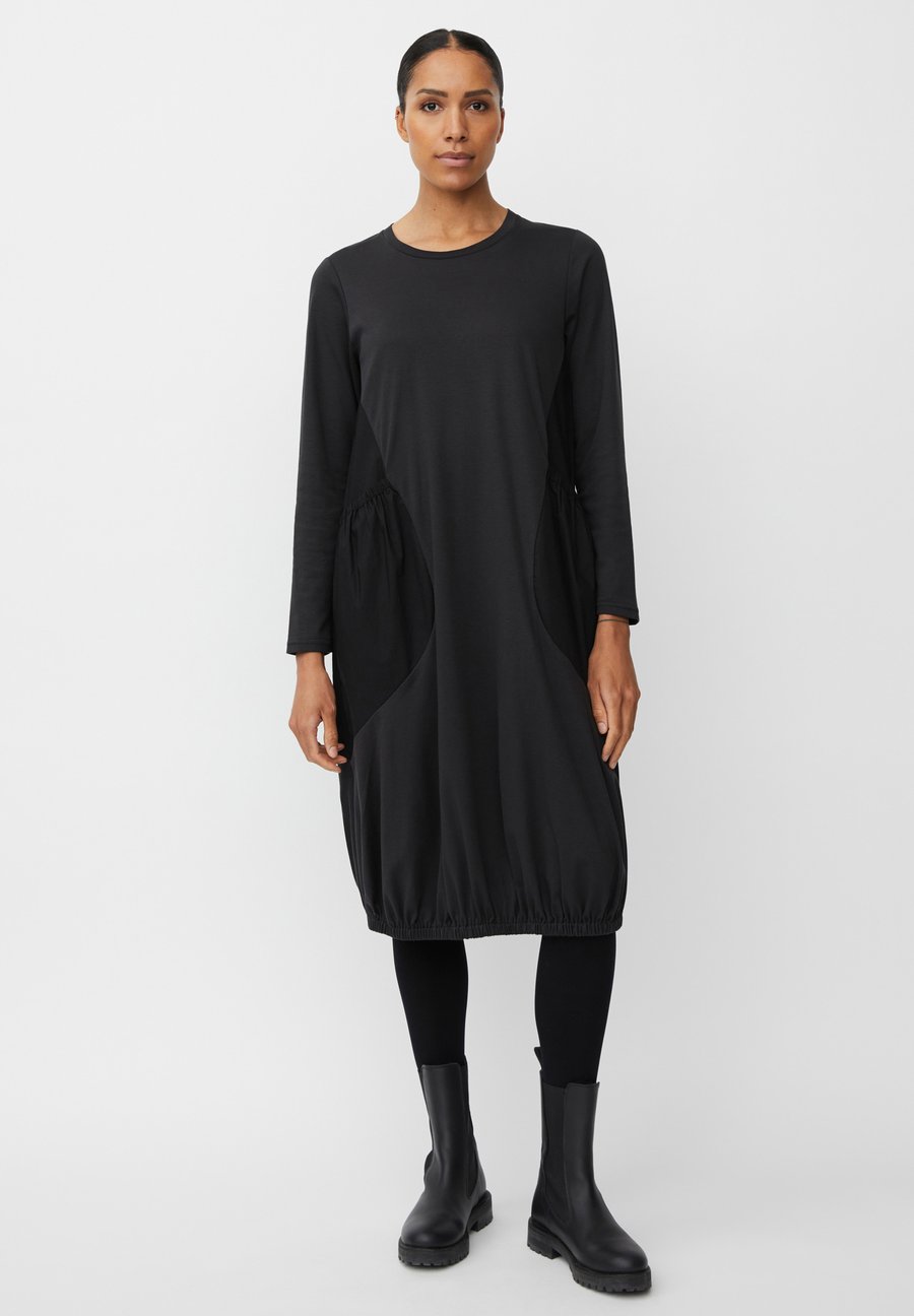 Платье Masai MaNyphira, Schwarz/Black
Платье Masai MaNyphira, Schwarz/Black