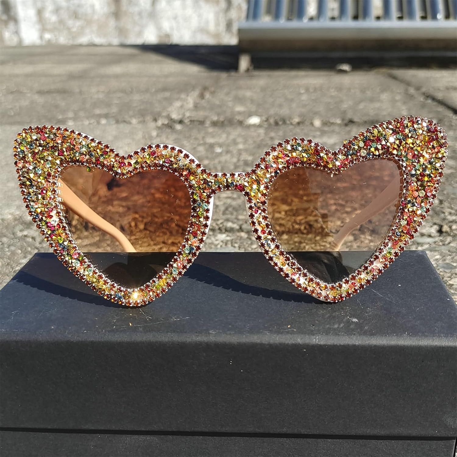 Солнцезащитные очки в форме сердца для женщин, модные солнцезащитные очки «кошачий глаз» в форме сердца, винтажные, милые, ретро, симпатичные солнцезащитные очки helena, Pink+gold
Солнцезащитные очки в форме сердца для женщин, модные солнцезащитные очки «кошачий глаз» в форме сердца, винтажные, милые, ретро, симпатичные солнцезащитные очки helena, Pink+gold