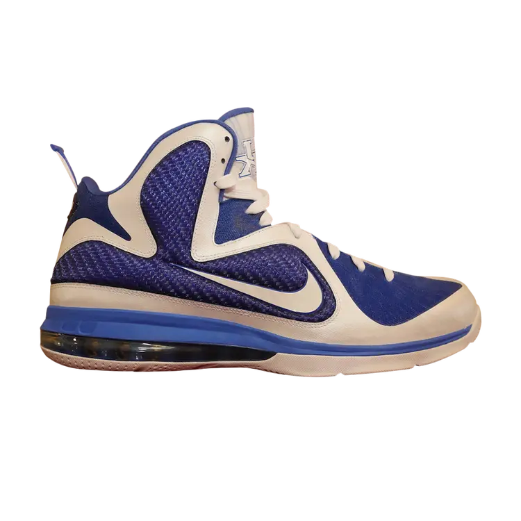 Кроссовки Nike LeBron 9 PE 'University of Kentucky' Sample, синий
Кроссовки Nike LeBron 9 PE 'University of Kentucky' Sample, синий