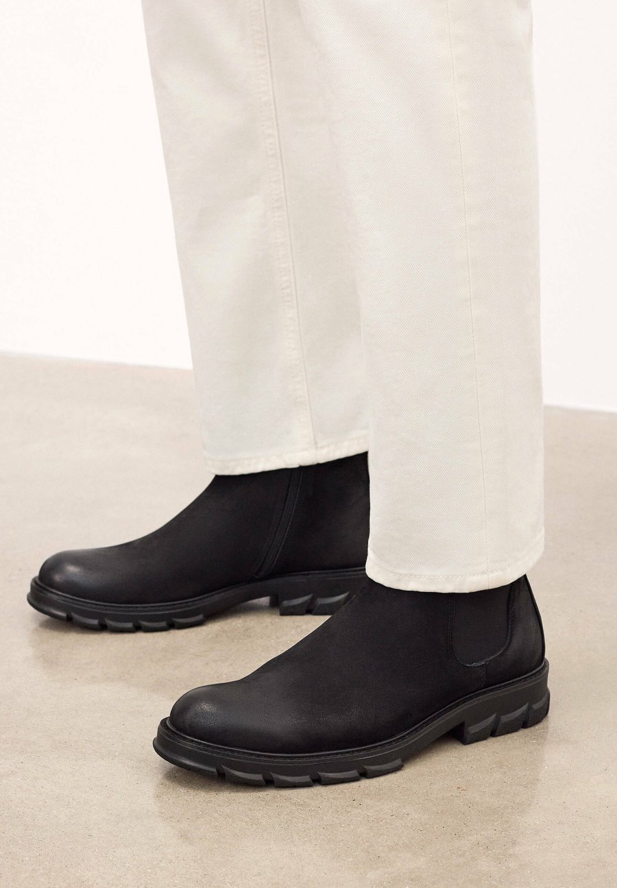 Ботинки Kazar BEREN, Black
Ботинки Kazar BEREN, Black