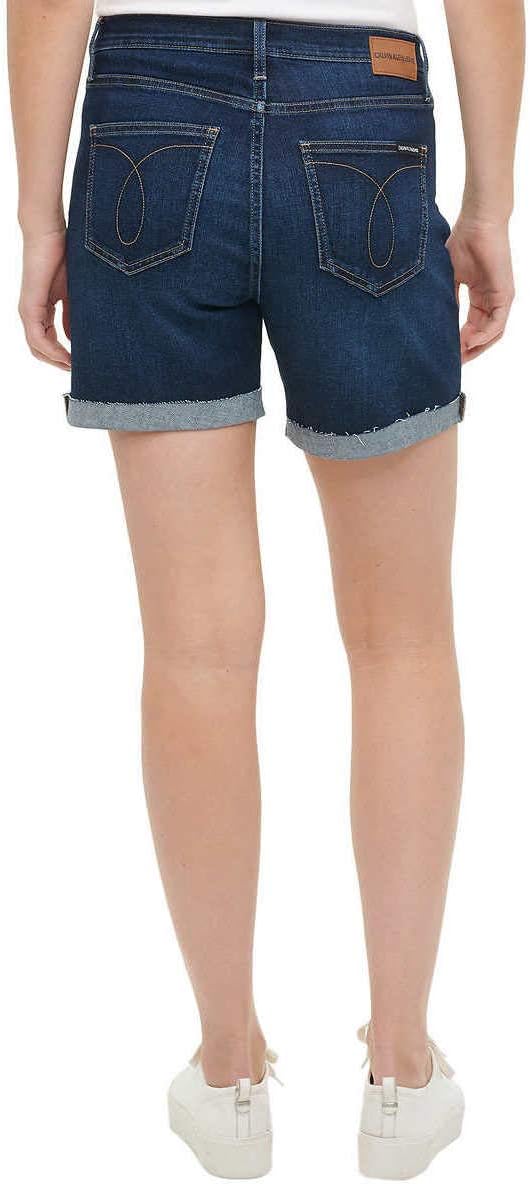 Женские джинсовые шорты Calvin Klein Jeans с отворотами и манжетами, Malibu
Женские джинсовые шорты Calvin Klein Jeans с отворотами и манжетами, Malibu