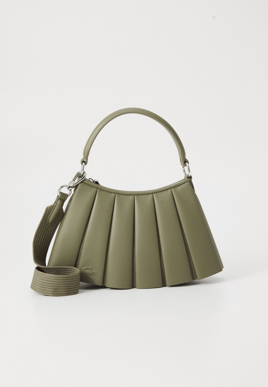 Сумка Lacoste LENGLEN BAG S, Kaki/Khaki
Сумка Lacoste LENGLEN BAG S, Kaki/Khaki