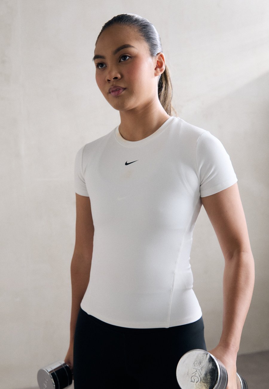 Футболка Nike Performance ONE TOP, White/Black/White, Белый, Футболка Nike Performance ONE TOP, White/Black/White
Футболка Nike Performance ONE TOP, White/Black/White, Белый, Футболка Nike Performance ONE TOP, White/Black/White