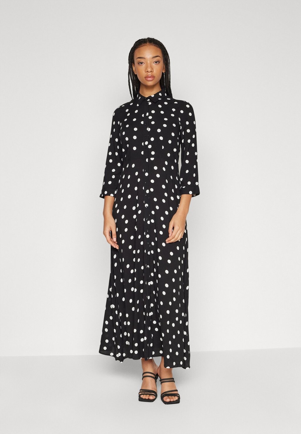 Платье макси YASSAVANNA LONG SHIRT DRESS, цвет black/white
Платье макси YASSAVANNA LONG SHIRT DRESS, цвет black/white