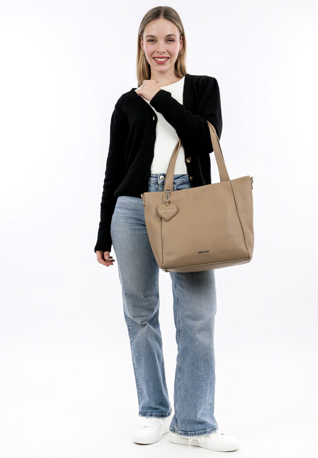 Сумка Emily & Noah, светло-коричневый
Сумка Emily & Noah, светло-коричневый