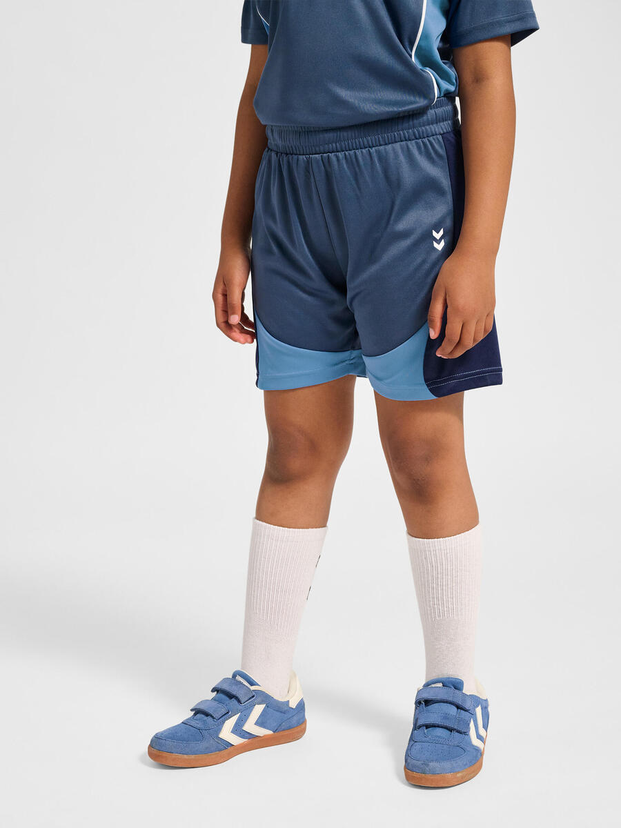 Шорты с регулируемой талией Hmljr Goal children HUMMEL
Шорты с регулируемой талией Hmljr Goal children HUMMEL