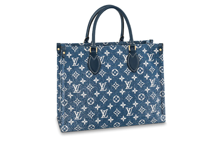 Louis Vuitton Женская сумка ONTHEGO
Louis Vuitton Женская сумка ONTHEGO