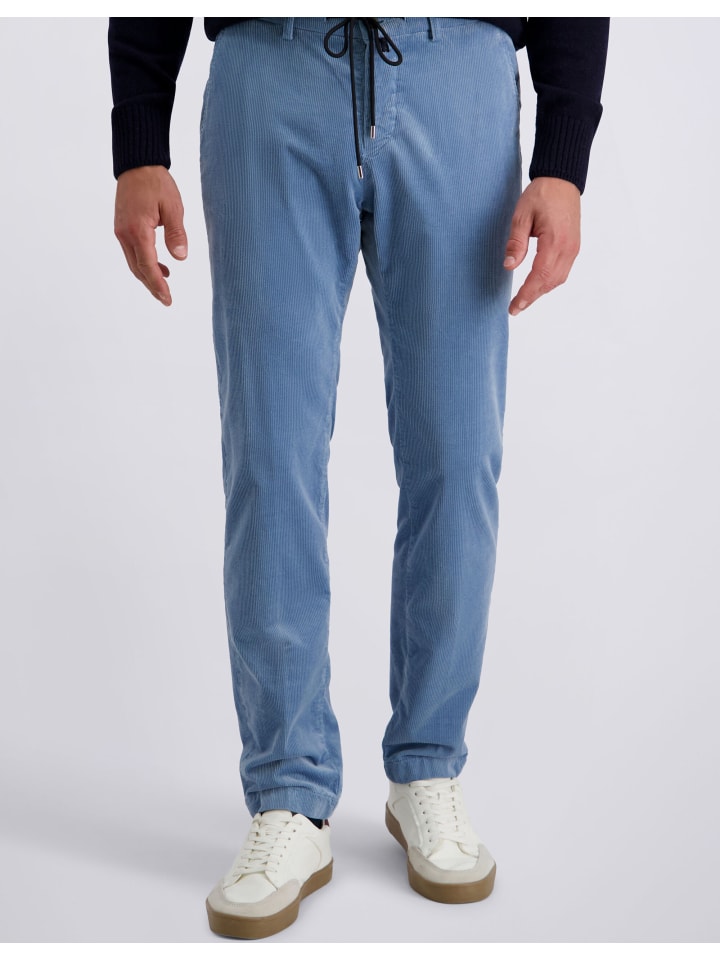 Pierre Cardin Брюки чинос Confolens из выцветшего денима
Pierre Cardin Брюки чинос Confolens из выцветшего денима