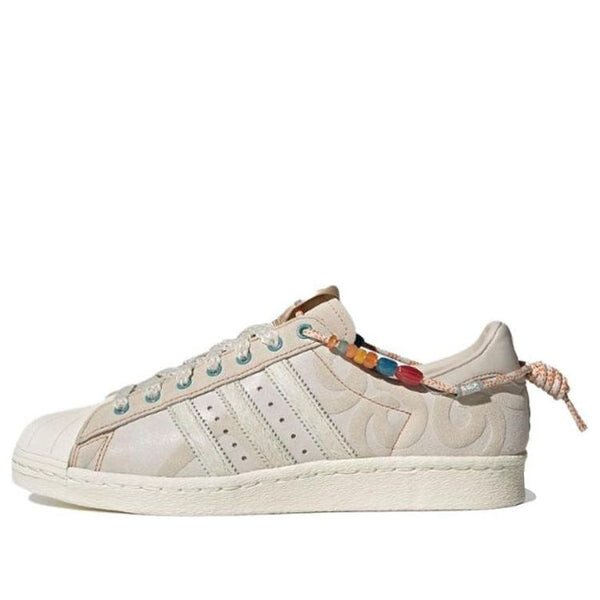 Кроссовки оригинал суперзвезда 80-х Adidas, белый
Кроссовки оригинал суперзвезда 80-х Adidas, белый