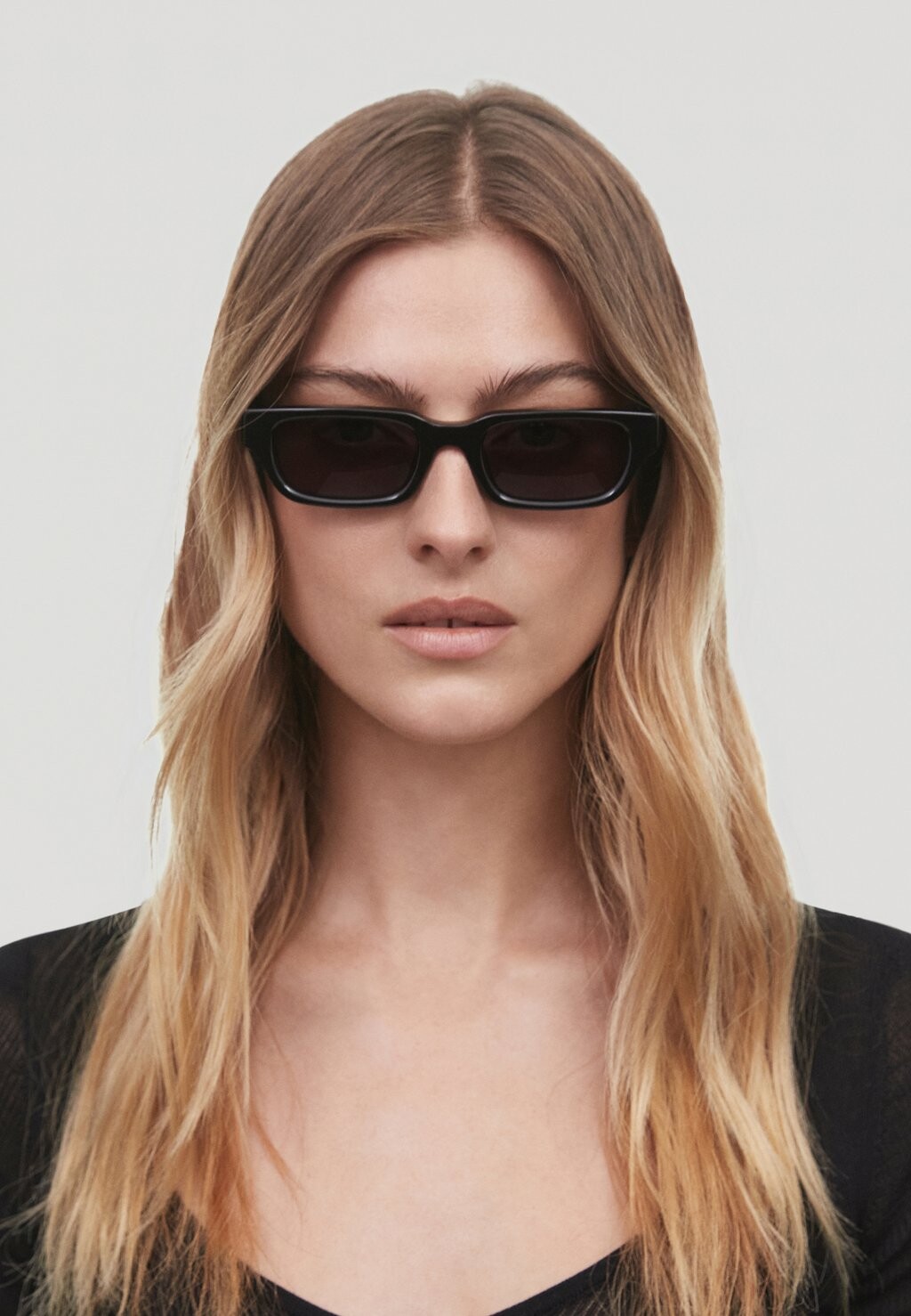 Солнцезащитные очки CHIMI 10 CHIMI, черный
Солнцезащитные очки CHIMI 10 CHIMI, черный