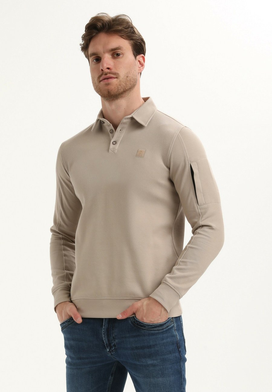 Толстовка Gabbiano SWEATER POLO NECK, Taupe
Толстовка Gabbiano SWEATER POLO NECK, Taupe