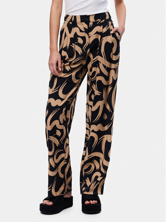 Тканевые брюки стандартного кроя Pieces, бежевый
Тканевые брюки стандартного кроя Pieces, бежевый