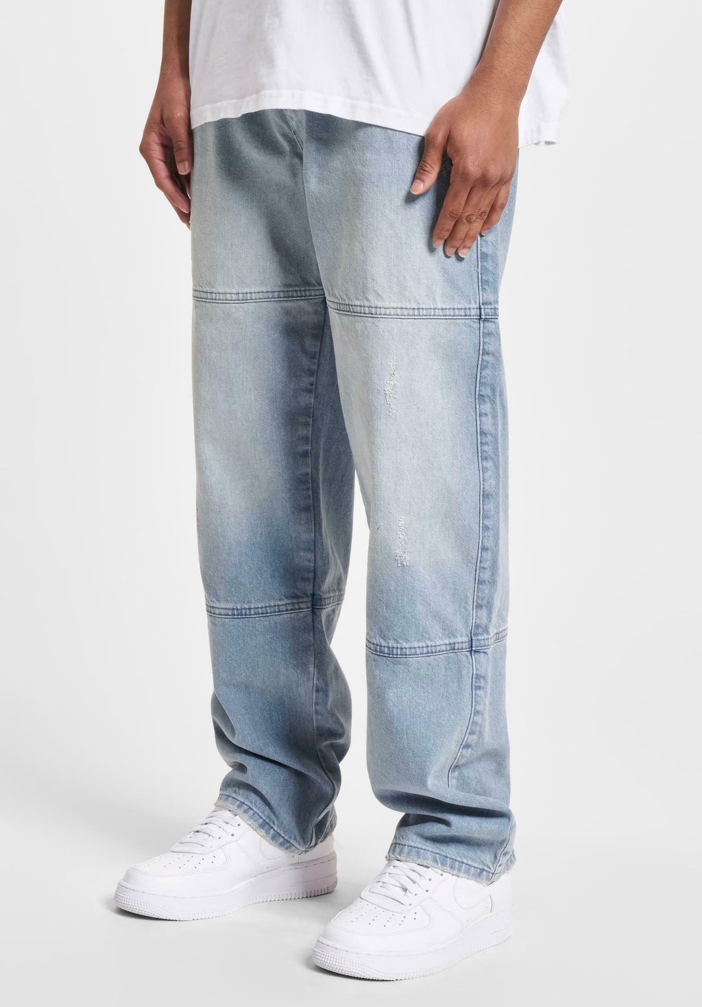 Мешковатые джинсы MATTY DEF, цвет Light Blue Denim
Мешковатые джинсы MATTY DEF, цвет Light Blue Denim