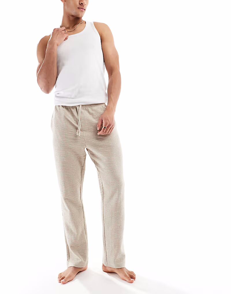 Текстурированные брюки ONLY & SONS цвета стираного экрю
Текстурированные брюки ONLY & SONS цвета стираного экрю