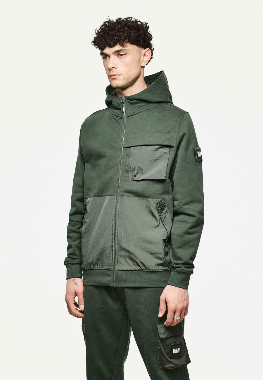 Толстовка Weekend Offender Zip-up sweatshirt, Black Forest/Dark Green
Толстовка Weekend Offender Zip-up sweatshirt, Black Forest/Dark Green