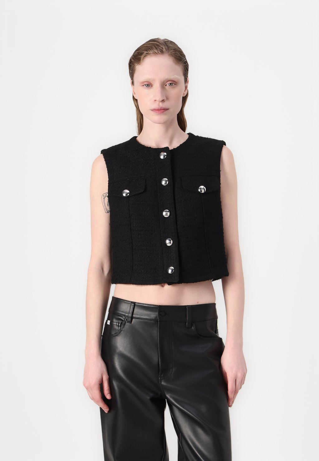 Жилет ANOUKARI HUGO, черный
Жилет ANOUKARI HUGO, черный