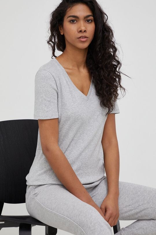 Хлопковая футболка United Colors of Benetton, серый
Хлопковая футболка United Colors of Benetton, серый