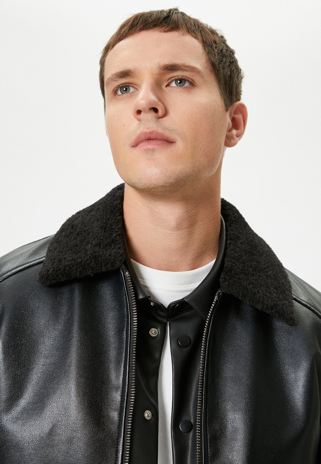 Куртка из искусственной кожи Koton, черный
Куртка из искусственной кожи Koton, черный