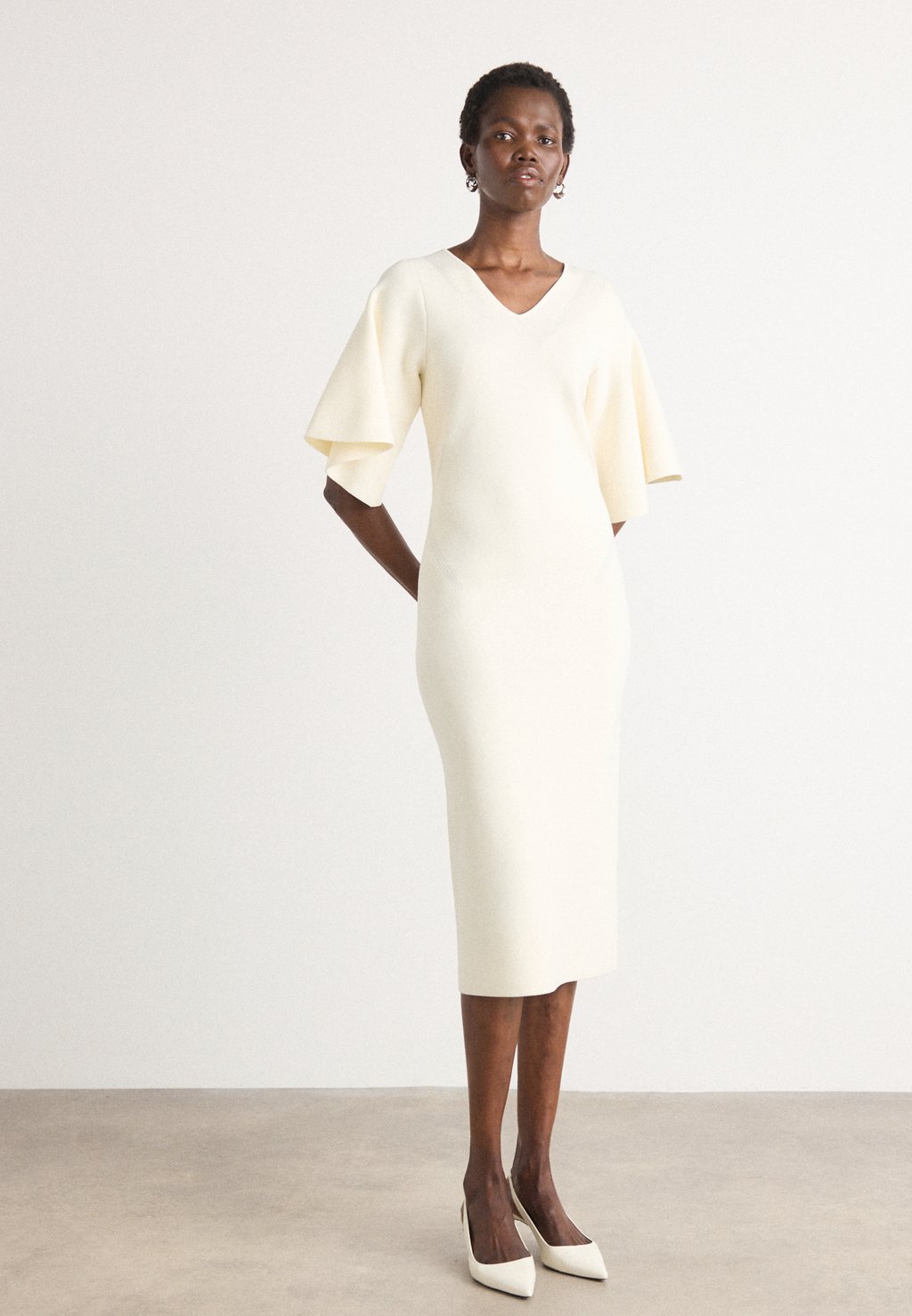 Платье-джемпер FELOLI - Shift dress BOSS, белый
Платье-джемпер FELOLI - Shift dress BOSS, белый