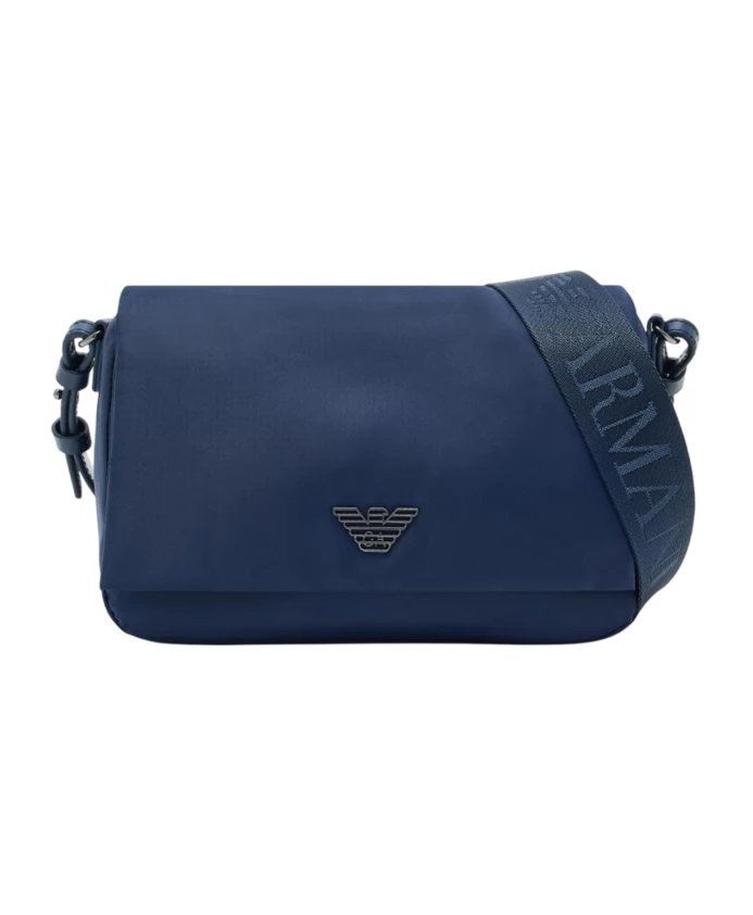 Сумка через плечо с деталями из нейлоновой кожи и эмблемой орла. Emporio Armani, синий
Сумка через плечо с деталями из нейлоновой кожи и эмблемой орла. Emporio Armani, синий