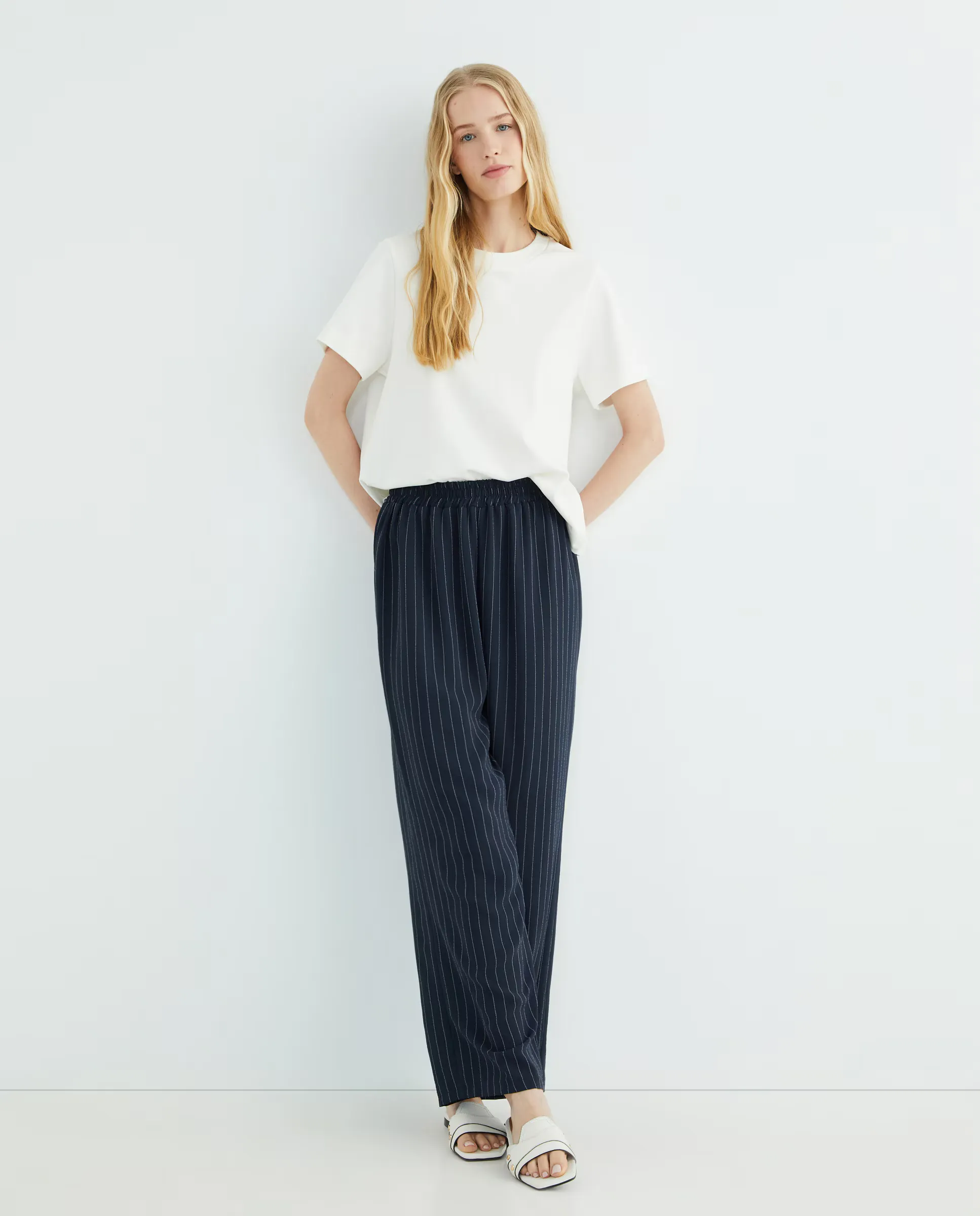 Женские брюки в полоску на резинке Zermatt, темно-синий 
Женские брюки в полоску на резинке Zermatt, темно-синий