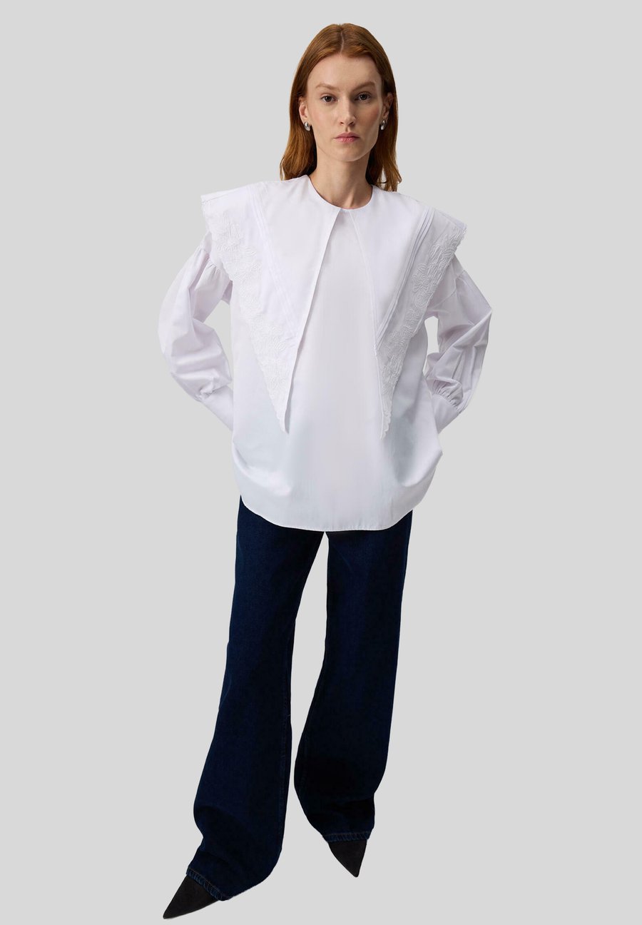 Блуза Touché Privé EMBROIDERED WIDE COLLAR , White
Блуза Touché Privé EMBROIDERED WIDE COLLAR , White