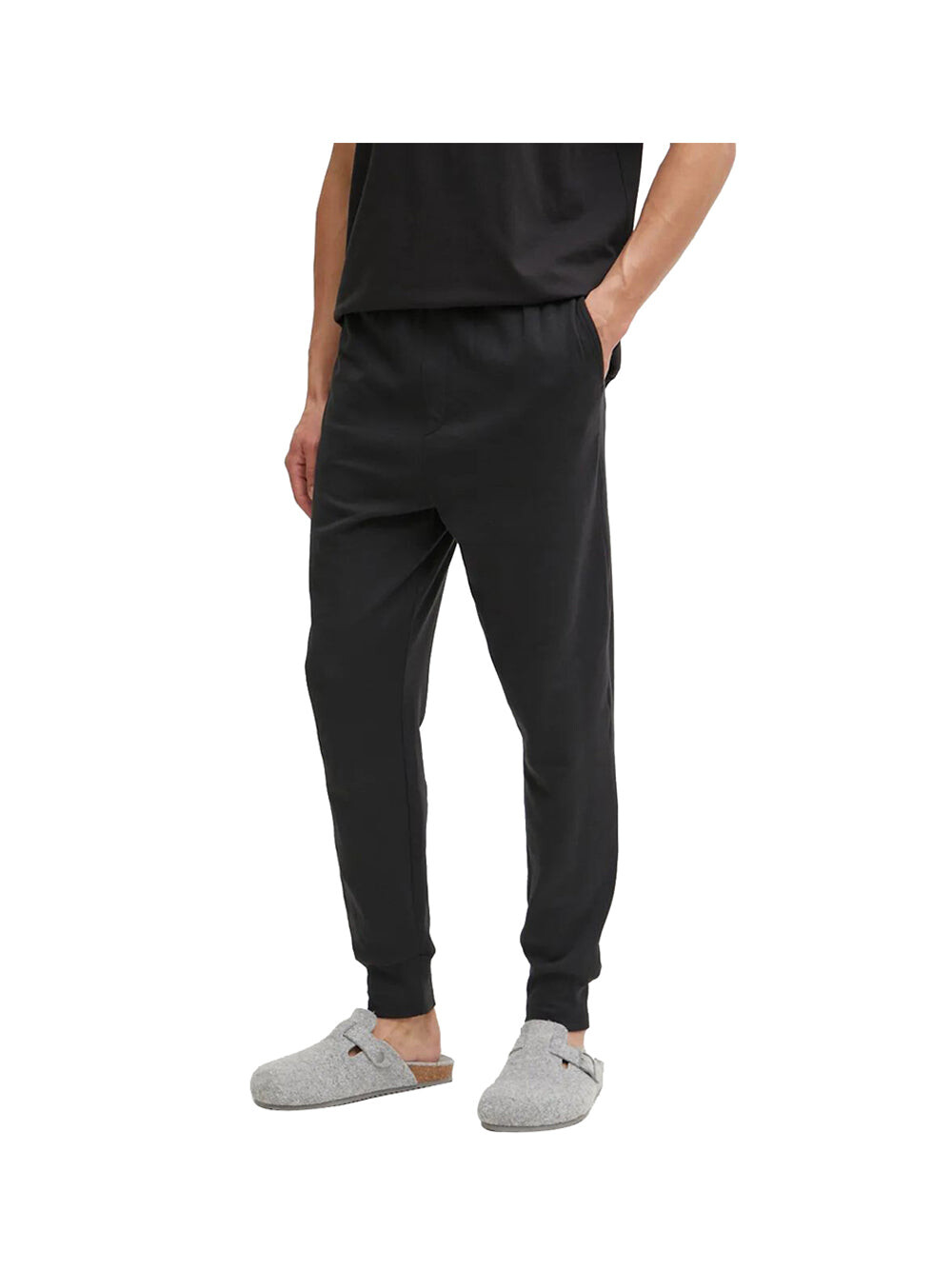 Черные мужские брюки Calvin Klein
Черные мужские брюки Calvin Klein