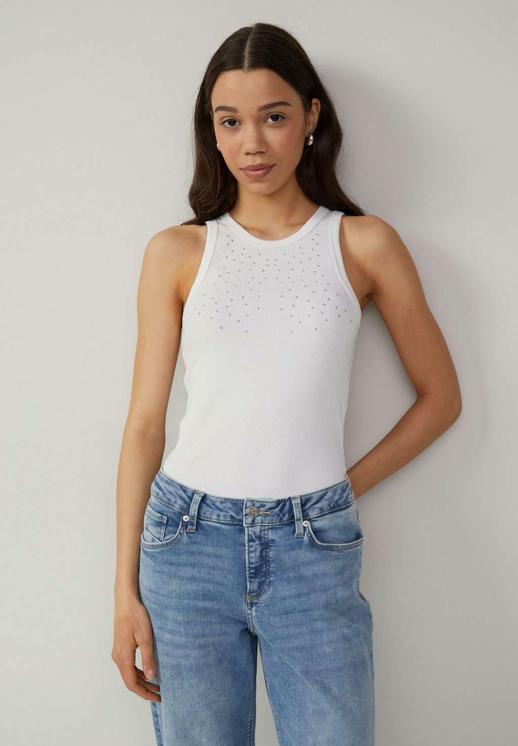 Топ TANK MIT SCHMUCKSTEINE QS, белый
Топ TANK MIT SCHMUCKSTEINE QS, белый